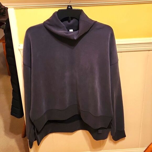 Lululemon Softstreme Turtleneck Pullover Dark Gray Size 10 - Picture 1 of 13